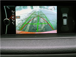BMW X1 2012 дисплей камеры заднего вида