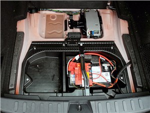 BMW X1 2012 багажное отделение