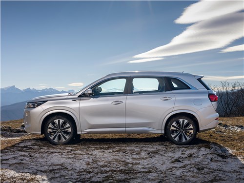 Предпросмотр evolute i-space 4x4 (2026) вид сбоку