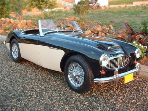 Austin Healey возродился в виде рестомода