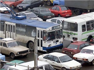 Прав лишат и за повторный выезд на занятый перекресток