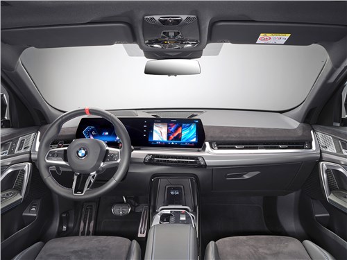 BMW X2 M35i xDrive (2024) салон