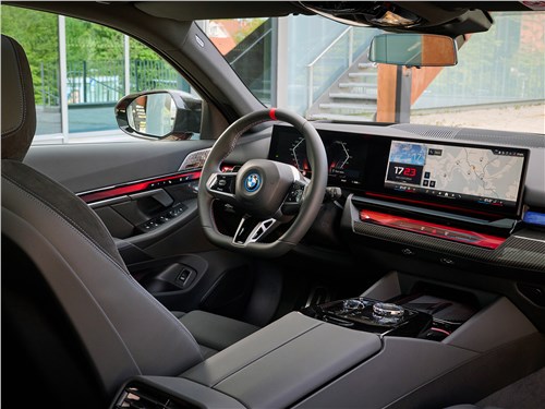 BMW i5 Touring (2025) салон
