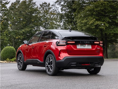 Citroen C4 (2025) вид сзади