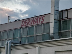 Сбербанк продает акции «Дервейса»