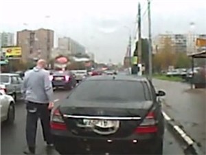 Прокурор насмерть сбил девушку, но заявил, что продал машину