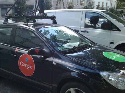 Google получил патент на систему переключения управления беспилотным автомобилем