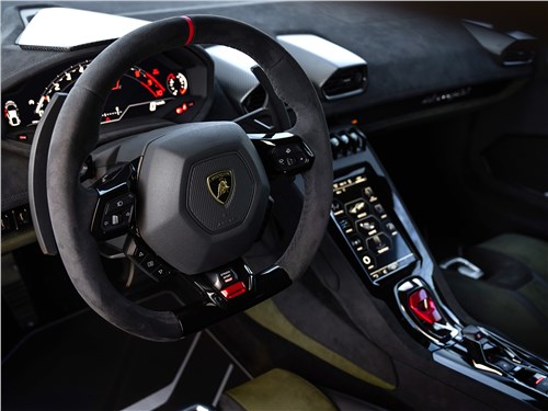 Lamborghini Huracan Sterrato (2024) салон