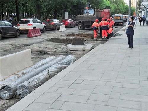 Опять перекопали: на выходные в Москве перекроют бульвары