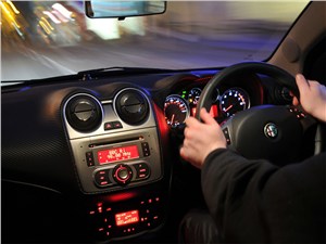 За обмен праворульного авто на леворульное – предполагается премия