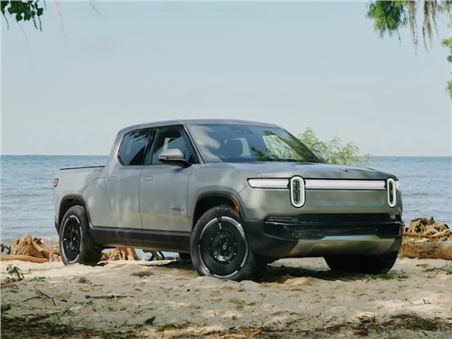 Представлены обновленные внедорожник Rivian и пикап R1T