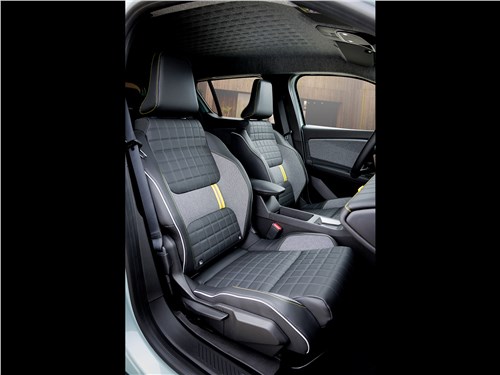 Renault 4 E-Tech (2026) передние кресла