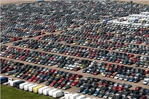 Российский авторынок сократился на 29% по итогам июня