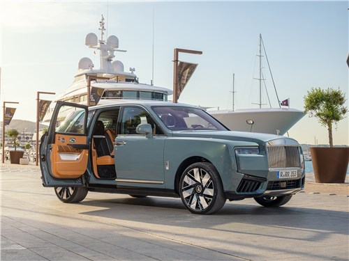 Rolls-Royce Cullinan Series II (2025) вид сбоку