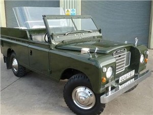 Зеленый Land Rover королевы Елизаветы: 3 тыс. км пробега за 35 лет