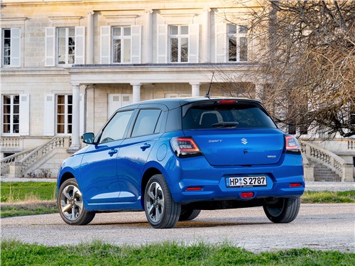 Suzuki Swift (2024) вид сзади