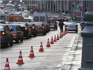 На Тверской улице запретили парковку