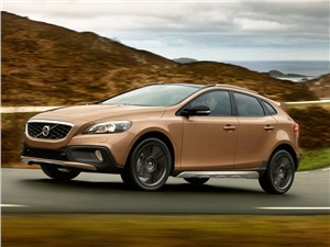 Самый маленький кроссовер покажет в Париже компания Volvo