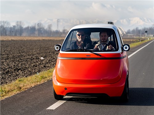 Серийный электрокар Microlino стал мощнее