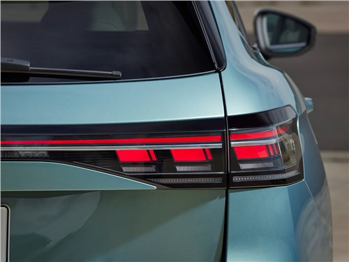Volkswagen Passat Variant (2024) задний фонарь