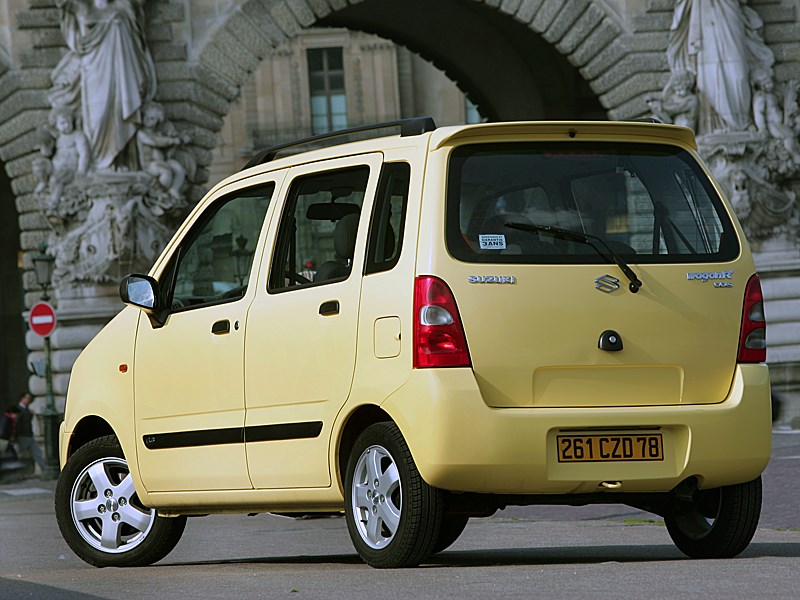 Suzuki Wagon R+ 2004 вид сзади слева