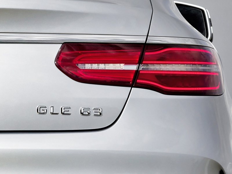 Новый Mercedes-Benz GLE покажут в следующем году