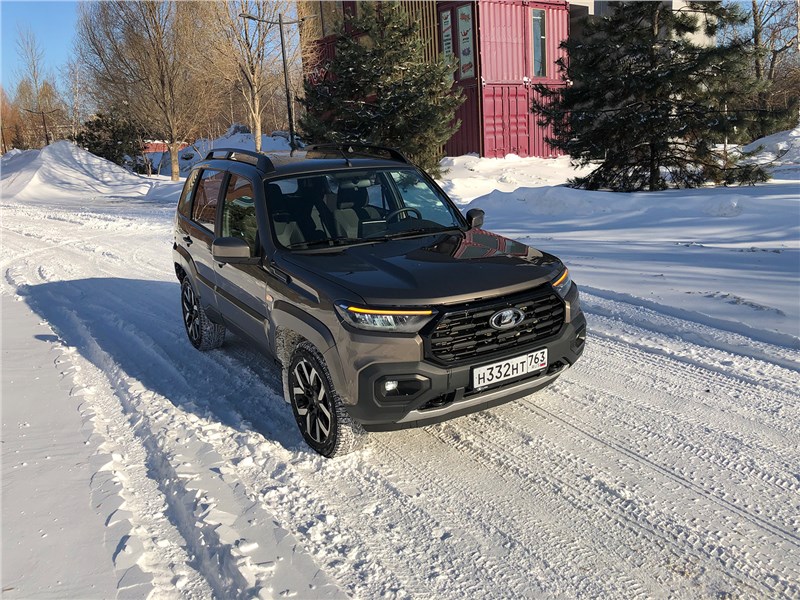 Lada Niva Travel (2025) Новое «лицо», новый двигатель