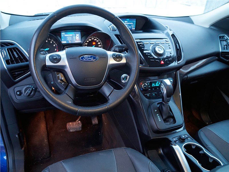 Ford Kuga 2013 салон