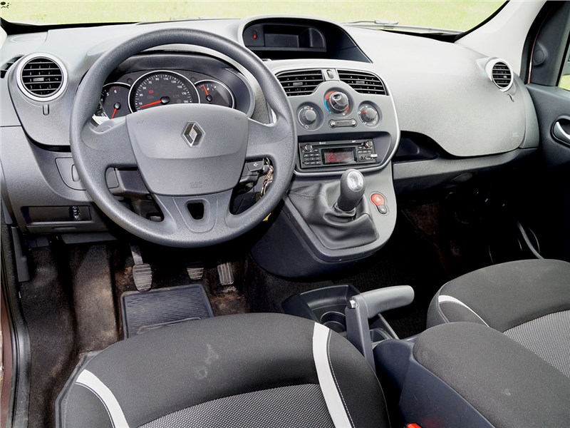 Резиновые автоковрики в салон — Renault Kangoo 2008-2013 — Stingray