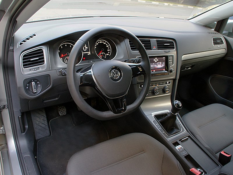 Volkswagen Golf VII 2013 водительское место