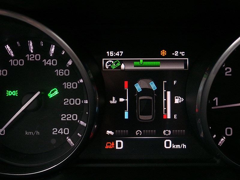 Range Rover Evoque 2012 приборная панель