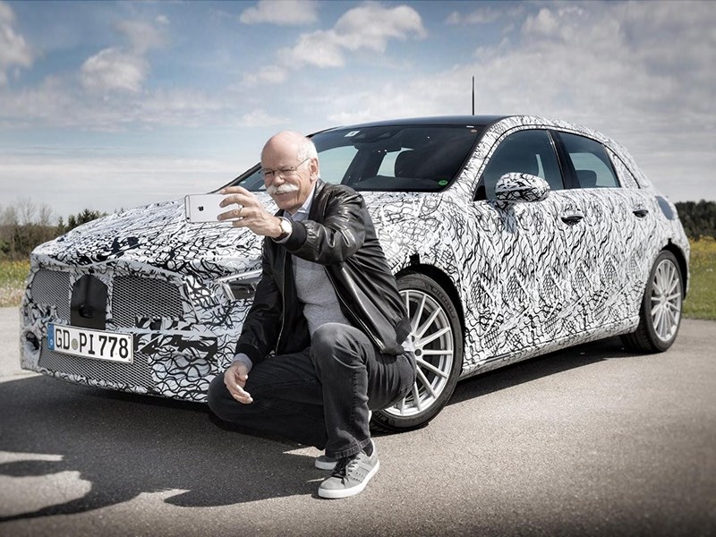 Глава Daimler показал будущий Mercedes-Benz A-Class
