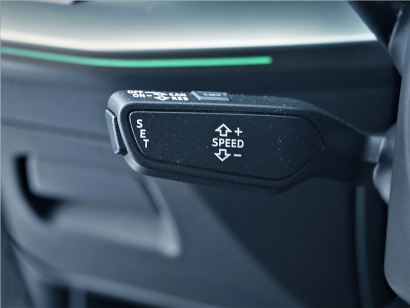 Audi A3 (2021) рычажок управления системой круиз-контроля