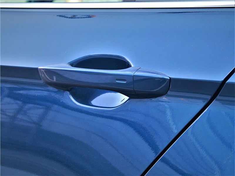 Volkswagen Passat Alltrack (2020) ручка двери