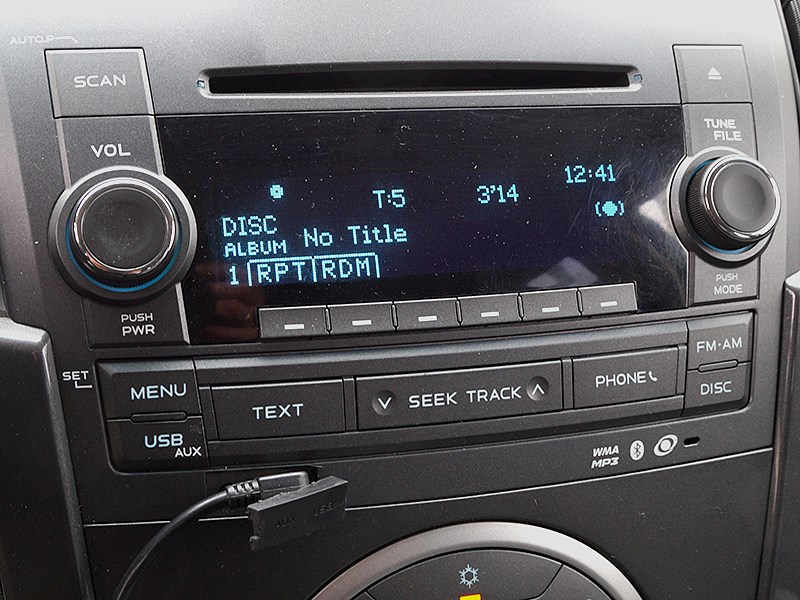 Chevrolet Trailblazer 2012 дисплей аудиосистемы 