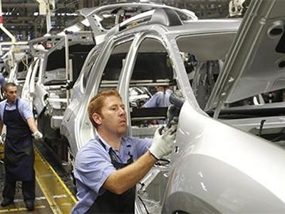 Концерн General Motors сократил производство автомобилей в России на 45%