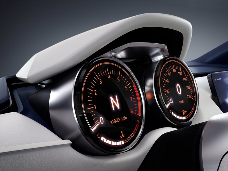 Nissan Sway Concept 2015 панель приборов