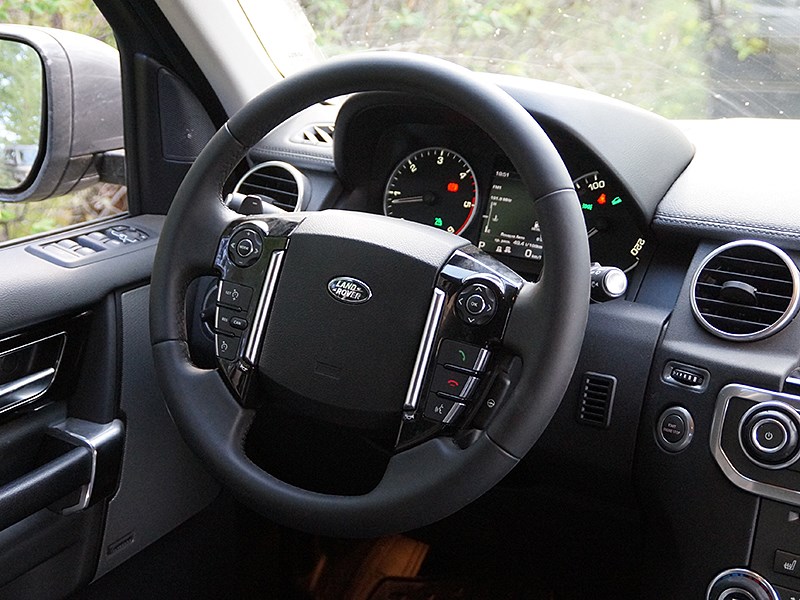Land Rover Discovery 2014 интерьер