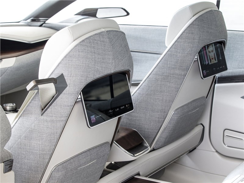 Cadillac Escala Concept 2016 монитор в спинке кресла