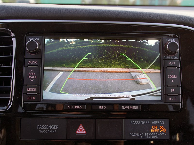 Mitsubishi Outlander 2013 дисплей мультимедийной системы