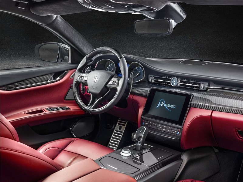 Maserati Quattroporte 2019 салон