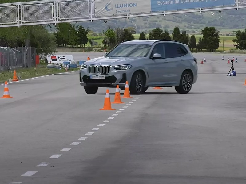 Новый BMW X3 испытали «лосиным тестом»