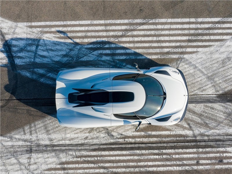 Koenigsegg Jesko Absolut (2021) вид сверху