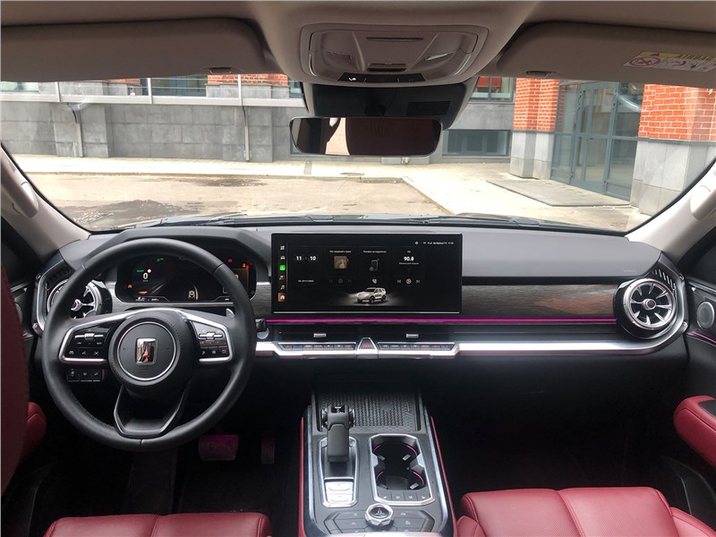 Tank 400 (2026) салон