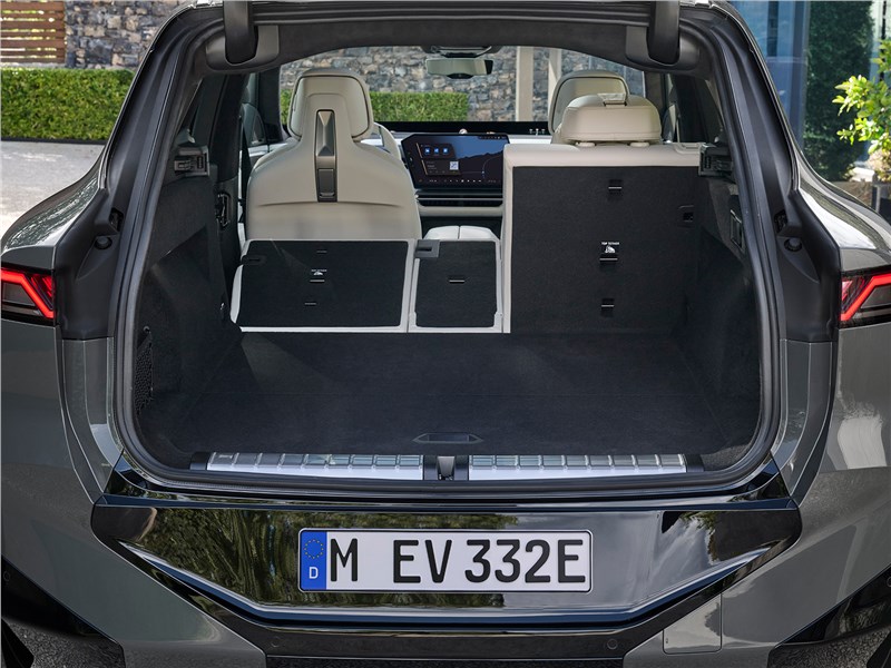 BMW iX5 (2026) багажное отделение