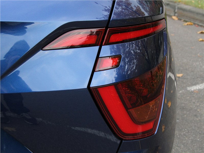 Solaris HC (2022) задний фонарь