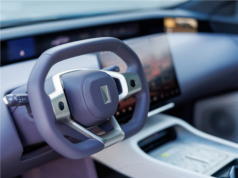 Avatr 12 (2025) руль