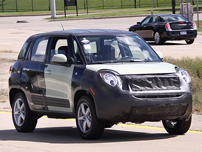 Jeep представит свой компактный внедорожник в марте следующего года