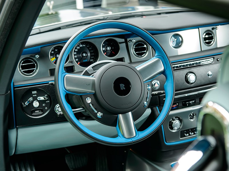 Rolls-Royce Phantom Drophead Coupe Waterspeed Collection 2014 водительское место