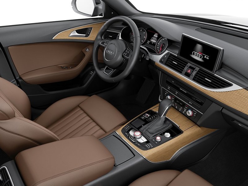 Audi A6 Avant 2015 водительское место